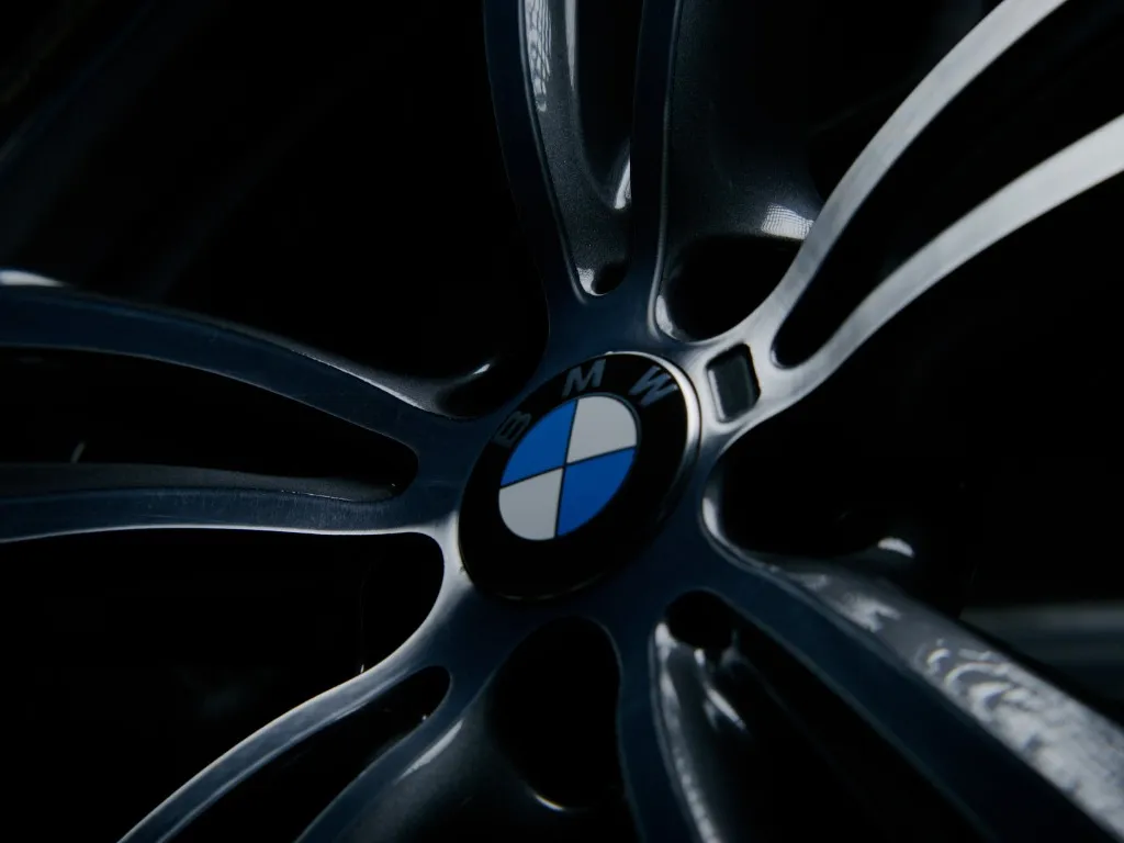 BMW diamond cut alloy wheel with a fresh machined finish