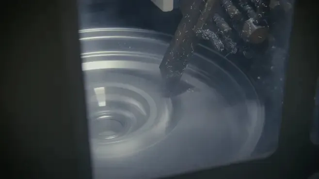 Alloy wheel being diamond cut in Rolling Rims state of the art alloy wheel lathe