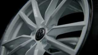 Refurnished Volkswagen alloy wheel in white